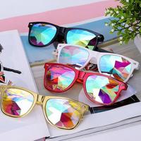 Logo personnalisé Offre spéciale Fashion Party Lunettes de soleil Lunettes de soleil kaléidoscope carrées à verres diffractés colorés