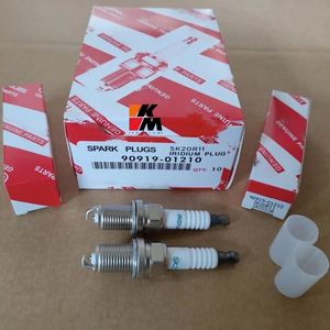 KM Premium Autoteile IRIDIUM Platinum Zündkerze 90919-01210 SK20R11 Neuer Zustand Passend für LEXUS Prius und Land Cruiser - Product Image 1