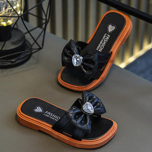 Pantoufles pour enfants été enfant filles pantoufles d'extérieur avec nœud PVC antidérapant bout ouvert semelle plate pantoufles filles chaussures de plage - Product Image 4