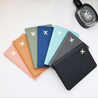 Portefeuille portable en PU pour passeport et documents d'identité, en stock, logo personnalisé pris en charge, faible MOQ, vente en gros mixte, pochette de protection de voyage