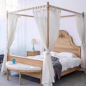 Lit simple capitonné en lin, style provincial français, avec pieds en bois massif - Product Image 4