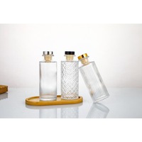 Vente en gros de flacons diffuseurs d'arômes classiques à rayures verticales transparents de 50 ml, 100 ml, 200 ml, 500 ml avec bouchon pour huiles parfumées