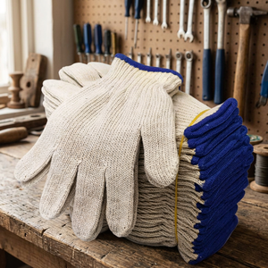 Gants de travail de sécurité confortables en tricot blanc naturel de calibre 10 avec logo personnalisable, options multicolores pour usage industriel - Product Image 3
