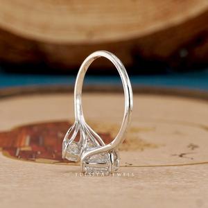 Anillos de diamantes de lujo de colecciones de joyería fina, elaborados con atención al detalle y diseños atemporales para el día a día. - Product Image 4