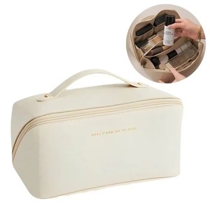 Bolsa de Aseo de Viaje de PU, Fábrica BSCI, Bolsa de Cosméticos de Cuero Vegano para Mujer, Impresión Digital Premium Personalizada de Fábrica, Cosméticos y Maquillaje - Product Image 1