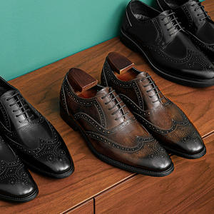 Chaussures habillées pour hommes en cuir véritable britannique de haute qualité, design de luxe pour affaires, à lacets, motif fait main, très vendues - Product Image 4
