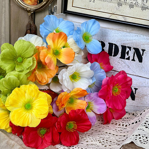 Fleur artificielle en soie Yixuan, Ranunculus à quatre têtes, décoration de mariage, arrangement floral nordique - Product Image 1