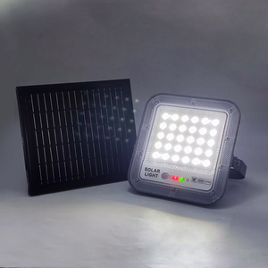 Projecteurs solaires à corps en aluminium 60W 100W 200W 300W avec panneau <span class=keywords><strong>solaire</strong></span> en silicium monocristallin et télécommande <span class=keywords><strong>sans</strong></span> <span class=keywords><strong>fil</strong></span> - Product Image 6