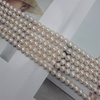 Chaînes de perles d'eau douce en forme de pomme de terre de 9-10 mm avec un lustre premium, matériau idéal pour des projets de bijoux faits main distinctifs
