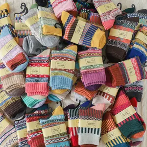 Chaussettes japonaises multicolores décontractées en laine, style rétro