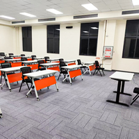 Table de formation pliante moderne avec design extensible, bureau et chaise combinés sur roulettes, structure métallique