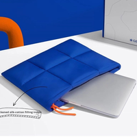 Coussin personnalisé matelassé portable pochette gonflée pour ordinateur portable pochette de table femmes sac d'affaires unisexe pochette pour ordinateur portable sac