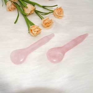 Gua <span class=keywords><strong>Sha</strong></span> Tools cucchiaio di quarzo rosa naturale pietra tradizionale cura sana Bian pietra cucchiai per occhi strumenti di massaggio in giada per Body SPA - Product Image 6