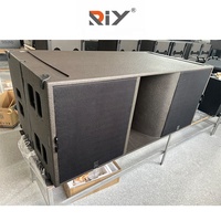 Système de sonorisation extérieur professionnel KS28 avec enceintes line array doubles de 18 pouces et caisson de basses passif