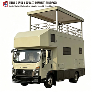 Autocaravana <span class=keywords><strong>de</strong></span> Lujo HOWO 4x2 Nueva, Diésel, Personalizable, con Techo Elevable y Equipamiento Completo - Product Image 4