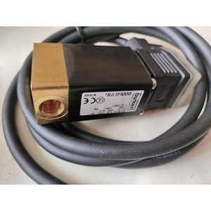Vanne solénoïde Burkert 0330 A 4.0 FKM, équipement d'automatisation industrielle - Product Image 2