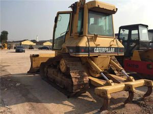 Venta Especial: Bulldozer Caterpillar D5N Usado con Piezas Originales en Buen Estado de Funcionamiento, Equipo de Movimiento de Tierras - Product Image 4