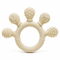 Anneau de dentition pour bébé en silicone souple sans BPA, de qualité alimentaire, en forme de dessin animé, anneau à mâcher apaisant, jouet sensoriel pour bébé, pour les nourrissons de plus de 3 mois
