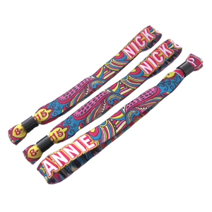 Pulsera de Tela Tejida Personalizada para Eventos y Festivales con Logotipo Personalizado y Cierre - Product Image 6