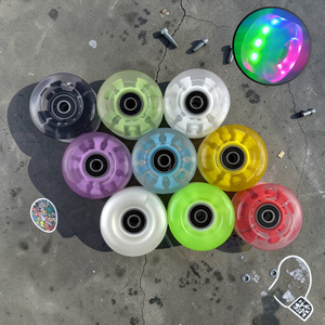Roues lumineuses LED pour patins quad 58x32mm 82A en PU haute élasticité avec roulements et <span class=keywords><strong>3</strong></span> lumières clignotantes - Product Image 1