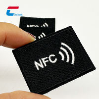 Étiquette NFC en tissu lavable NTAG213 NTAG424 DNA RFID, étiquette NFC tissée thermocollante pour vêtements, broderie