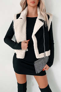 2024 mode nouvelle couleur Pure laine d'agneau Patchwork court matelassé chaud daim Zip <span class=keywords><strong>gilet</strong></span> hiver femmes veste manteau en gros - Product Image 3