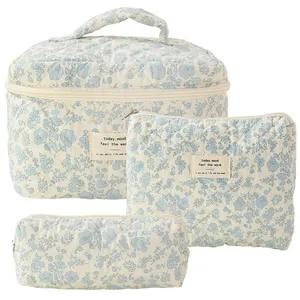 Taşınabilir büyük kapasiteli pamuk kozmetik çantaları set baskı küçük çiçek depolama seyahat makyaj çantaları kozmetik düzenleyici çanta 3-set