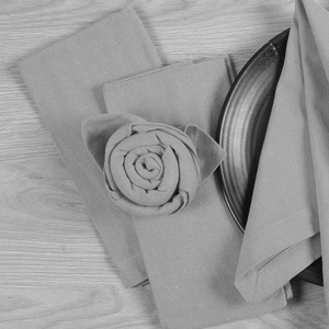 Serviettes en tissu de lin vert 100% écologiques et élégantes brodées à la main Meilleur vendeur - Product Image 4