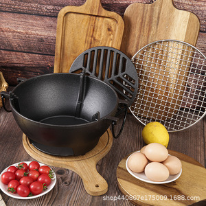 Barbecue portable en fonte pour extérieur, idéal pour le camping, la cuisson de viande, la préparation du thé et le chauffage, avec couvercle. - Product Image 1
