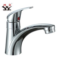 Robinet de lavabo classique en alliage de zinc électroplaqué argenté, eau chaude et froide, à poignée unique, pour lavabo standard