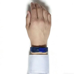 Nouveaux bracelets personnalisables en plastique <span class=keywords><strong>pour</strong></span> hommes et femmes - Product Image 3