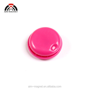 2024 Venta caliente 4 piezas Número de carrera de maratón puede reutilizar soportes magnéticos <span class=keywords><strong>para</strong></span> Baberos de carrera corriendo - Product Image 2