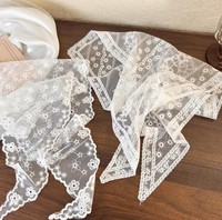 Écharpe triangulaire en dentelle à motif floral rétro pour femmes et filles, foulard, bandanas, accessoires pour cheveux