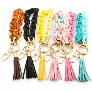 2022 New Fashion Accessories Bracelet Keychain With Leather Tassel Wholesale Acrylic Chain Link Wristlet Keychain