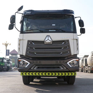 Camion à benne basculante de l'<span class=keywords><strong>euro</strong></span> 6 de suspension d'air du camion à benne basculante de la haute performance HOWO NX 8x4 pour le transport - Product Image 1