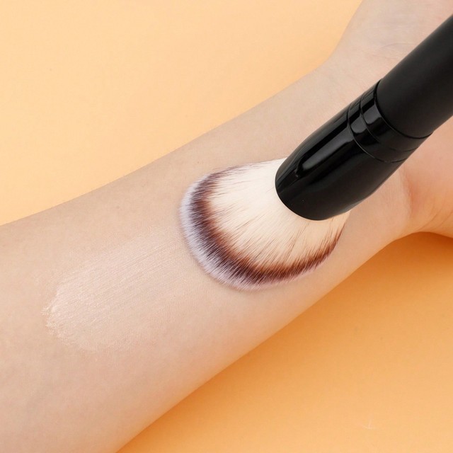 Wood Handle Double - ended Nylon - bristle Foundation Contour Brush