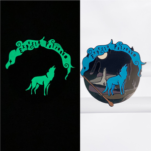 Pins de Esmalte Personalizados que Brillan en la Oscuridad, Diseña tu Propio Pin de Solapa de Esmalte Duro con Temática de Animales, Lobo, Metal - Product Image 2