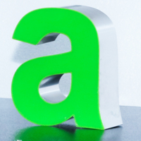 Cintreuse de lettres à canal efficace Surface acrylique en alun plat Opération simple pour pliage de lettres en plastique PVC Nouveau noyau de moteur CNC