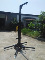 Torre de Truss Plegable de Acero Aleado con Capacidad de Carga de 250 kg, Elevación Manual con Manivela, Modelo Line Array - Exhibición de Truss de Aluminio