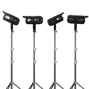 Projecteur vidéo LED dimmable continu 300W 2800K-6800K pour photographie, téléphone, TikTok, <span class=keywords><strong>YouTube</strong></span>, studio en direct, en aluminium - Product Image 6