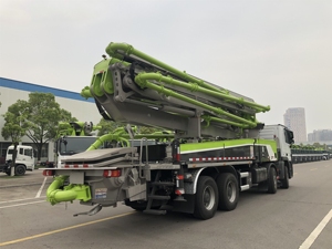 PROMO EXCEPTIONNELLE : Camion-pompe à béton diesel Zoomlion d'occasion, modèle 38X-5RZ-3, remis à neuf, importé de Chine - Product Image 6