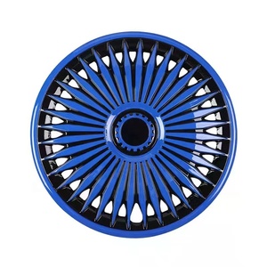 Enjoliveurs de pneus universels <span class=keywords><strong>centre</strong></span> en plastique tout noir 13 "14" 15 "16" Enjoliveur de jantes rotatif 15 "Enjoliveur de <span class=keywords><strong>roue</strong></span> - Product Image 2