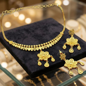 Collares Cortos de Latón Chapado en Oro de 14K, 18K y 24K al por Mayor, Conjunto de Joyería de Moda, Collares con Diseño Floral Tradicional - Product Image 3