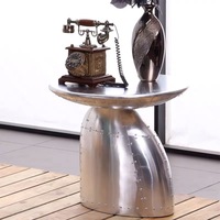 Ensemble table et chaises de salle à manger Aviator, style rétro industriel, en aluminium durable, pour la maison, l'appartement, l'hôtel