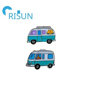 Épinglette personnalisée en émail <span class=keywords><strong>pour</strong></span> camping-car, véhicule de camping, motorhome, Winnebago, RV, ou sac à dos - Product Image 4