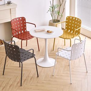 Silla de <span class=keywords><strong>Comedor</strong></span> Apilable de PP de Alta Calidad para Jardín y Exteriores, Elegante Silla de <span class=keywords><strong>Comedor</strong></span> de Plástico Apilable con Diseño Hueco Color <span class=keywords><strong>Mostaza</strong></span> - Product Image 4
