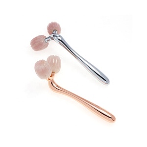 Masseur rotatif en quartz, <span class=keywords><strong>sculpteur</strong></span> facial 3D en jade naturel rose pour soins de beauté et de santé personnels, sûr pour la peau - Product Image 1