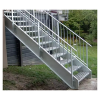 Escaliers à double poutre, poutres galvanisées à chaud, marches antidérapantes, traitement antirouille, escaliers à montantes ouvertes