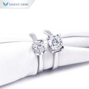 Anillo de Moissanita de Plata 925 de Lujo Tianyu, 2 Tamaños, 0.5ct y 1ct, 4 Puntas, Solitario, Joyería de Compromiso para Parejas - Product Image 2