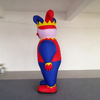Marionnette de clown classique rouge et bleue, équipement de parade de cirque, clown gonflable portable pour la décoration de spectacles de rue et de festivals